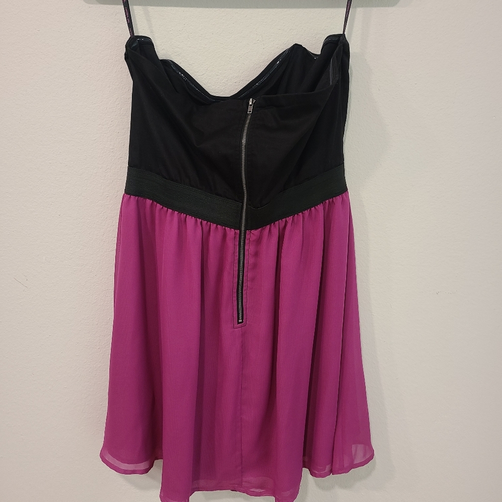 Dress - Picture 2 of 3